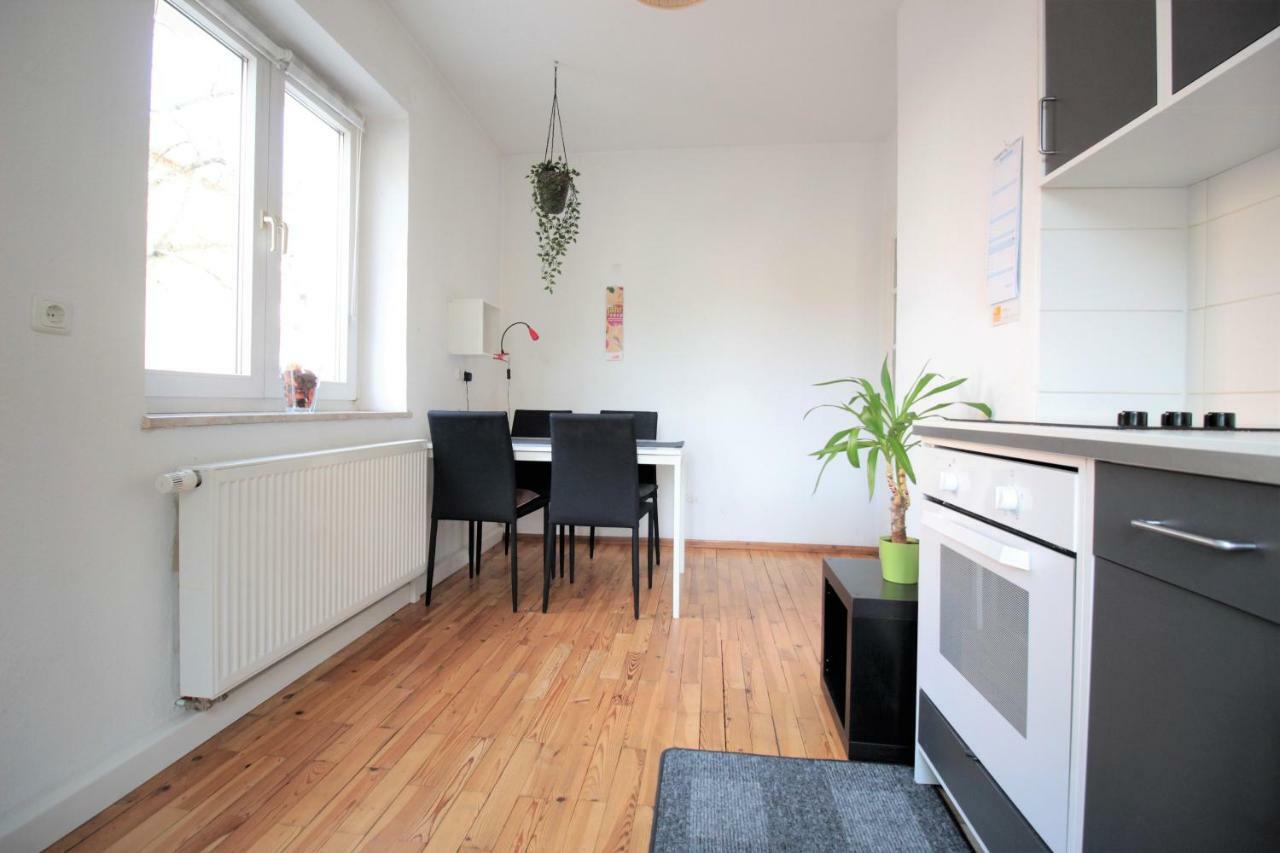 Charming 3-Bedroom Apartment With Parking Lot Würzburg Eksteriør bilde