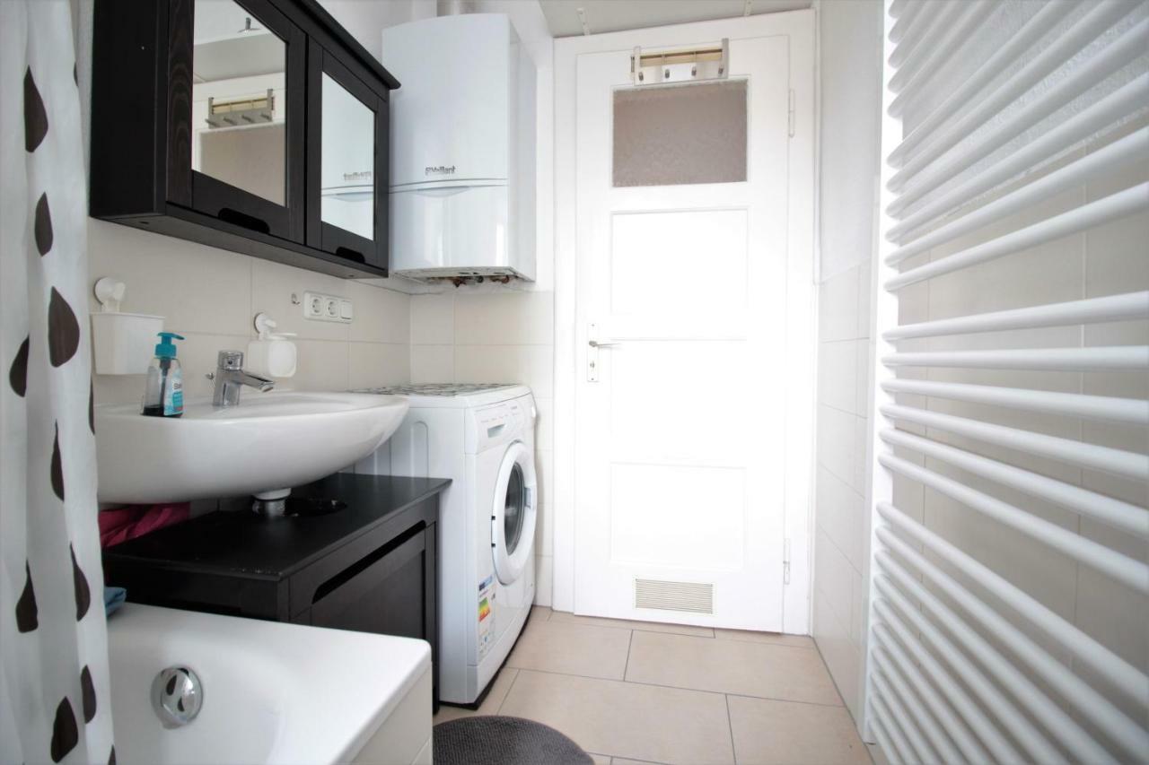 Charming 3-Bedroom Apartment With Parking Lot Würzburg Eksteriør bilde